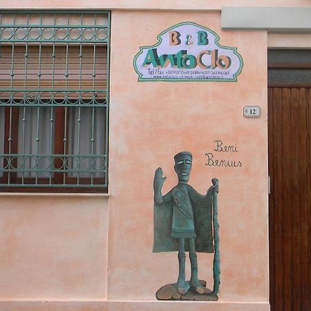 B&B Antoclo Di Concas Angela Margherita Villacidro Exterior foto