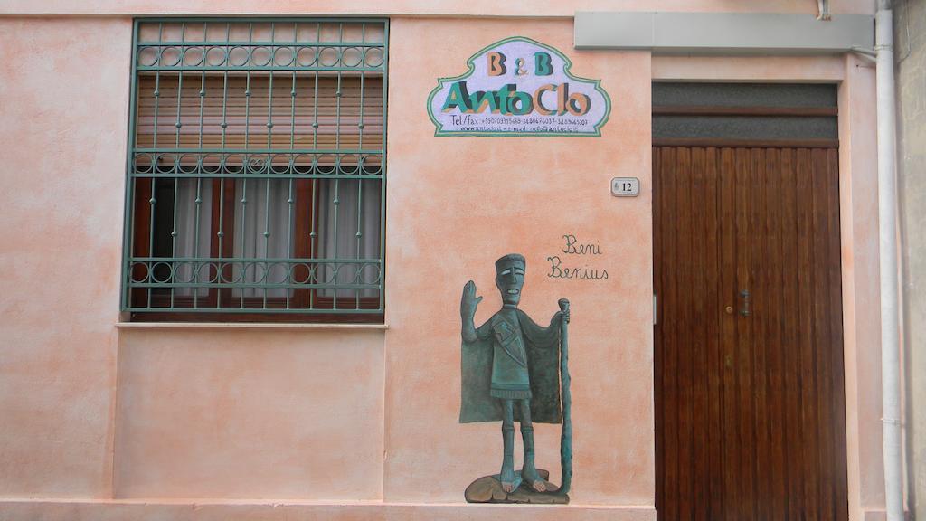 B&B Antoclo Di Concas Angela Margherita Villacidro Exterior foto